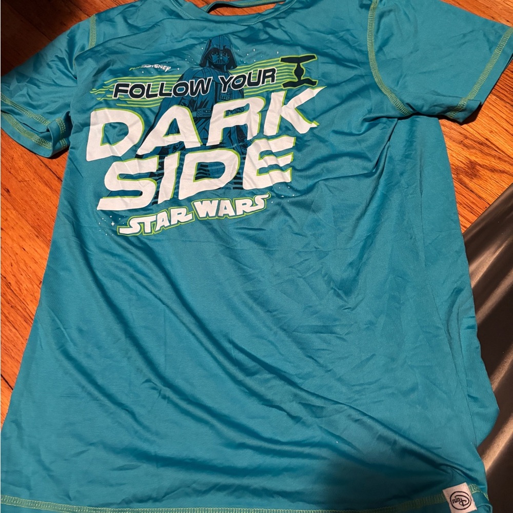RunDisney short sleeve follow your dark side running shirt size small